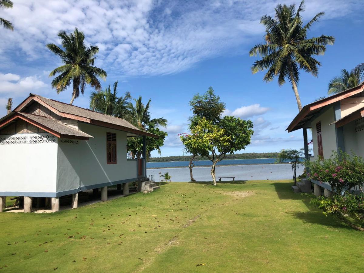 New Raya - Nias Beach Bungalows Lagudri Ngoại thất bức ảnh